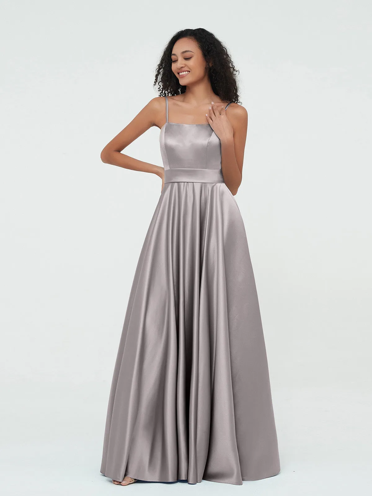 A-ligne Bretelles Spaghetti Robes Maxi en Satin Argent Grande Taille