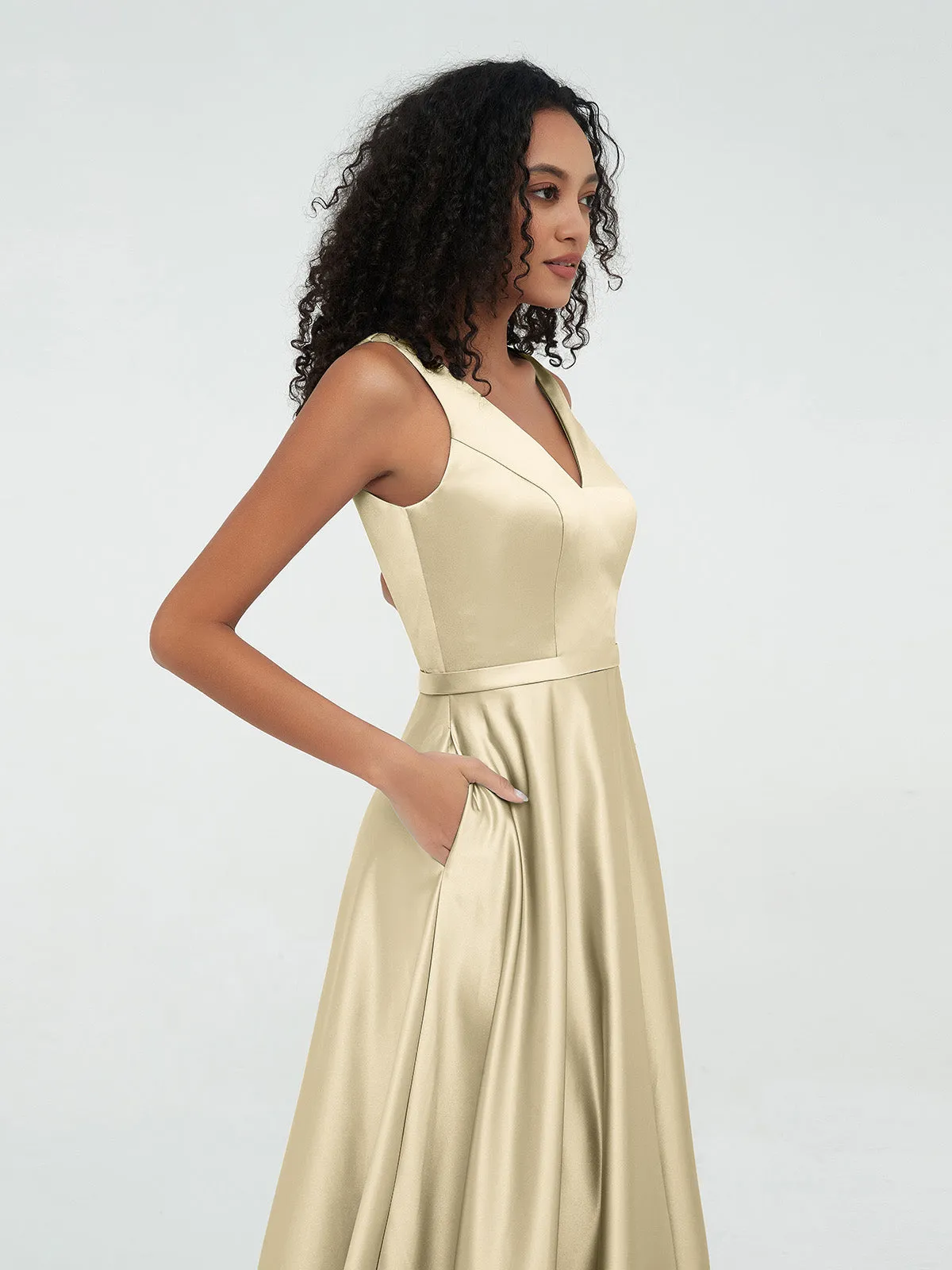 A-ligne Robes Maxi à Col en V en Satin avec Poches Champagne