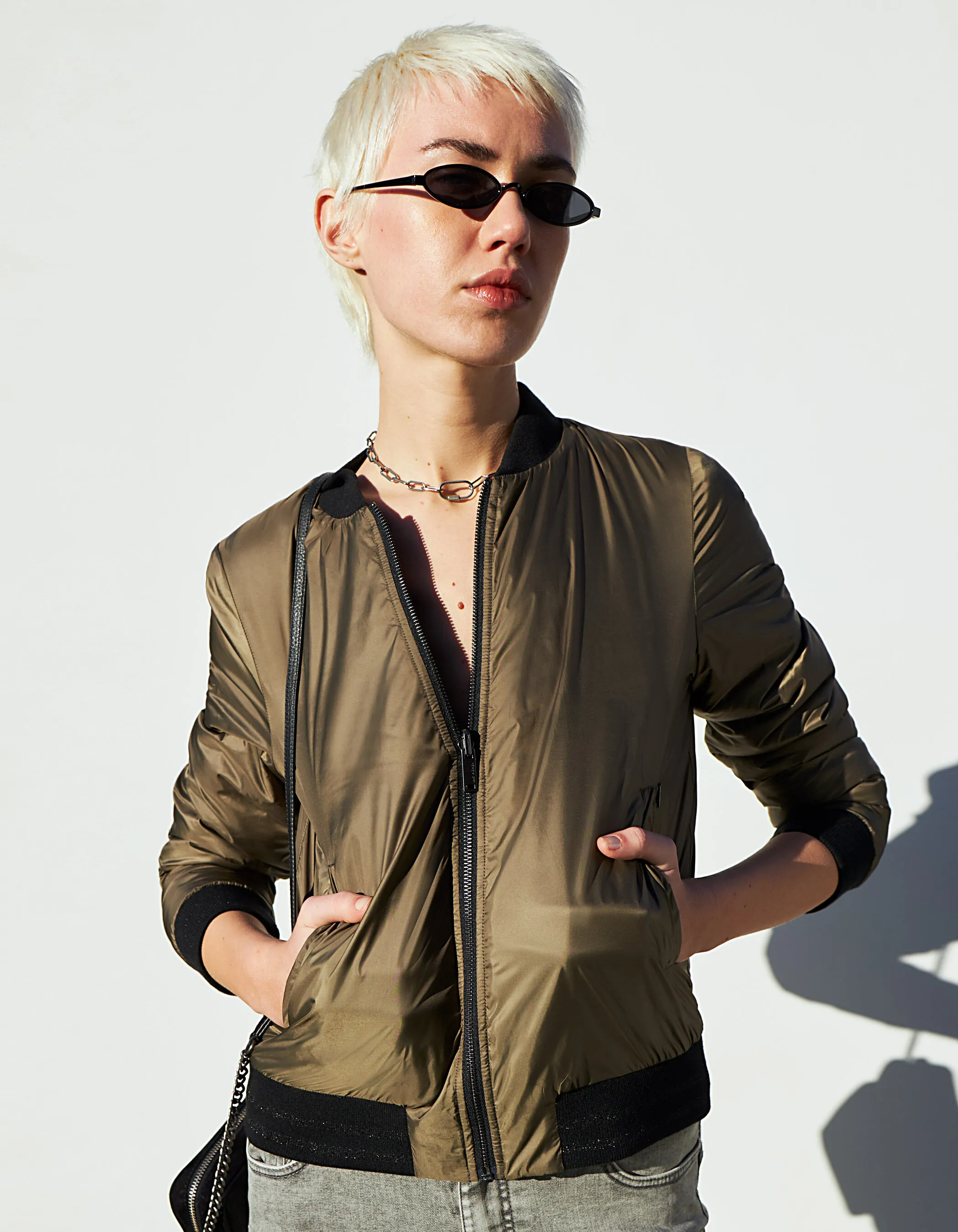 Bombers réversible court en nylon plume satin femme