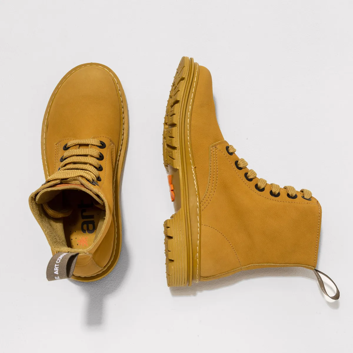 Bottines à lacets style rangers en nubuck - Jaune