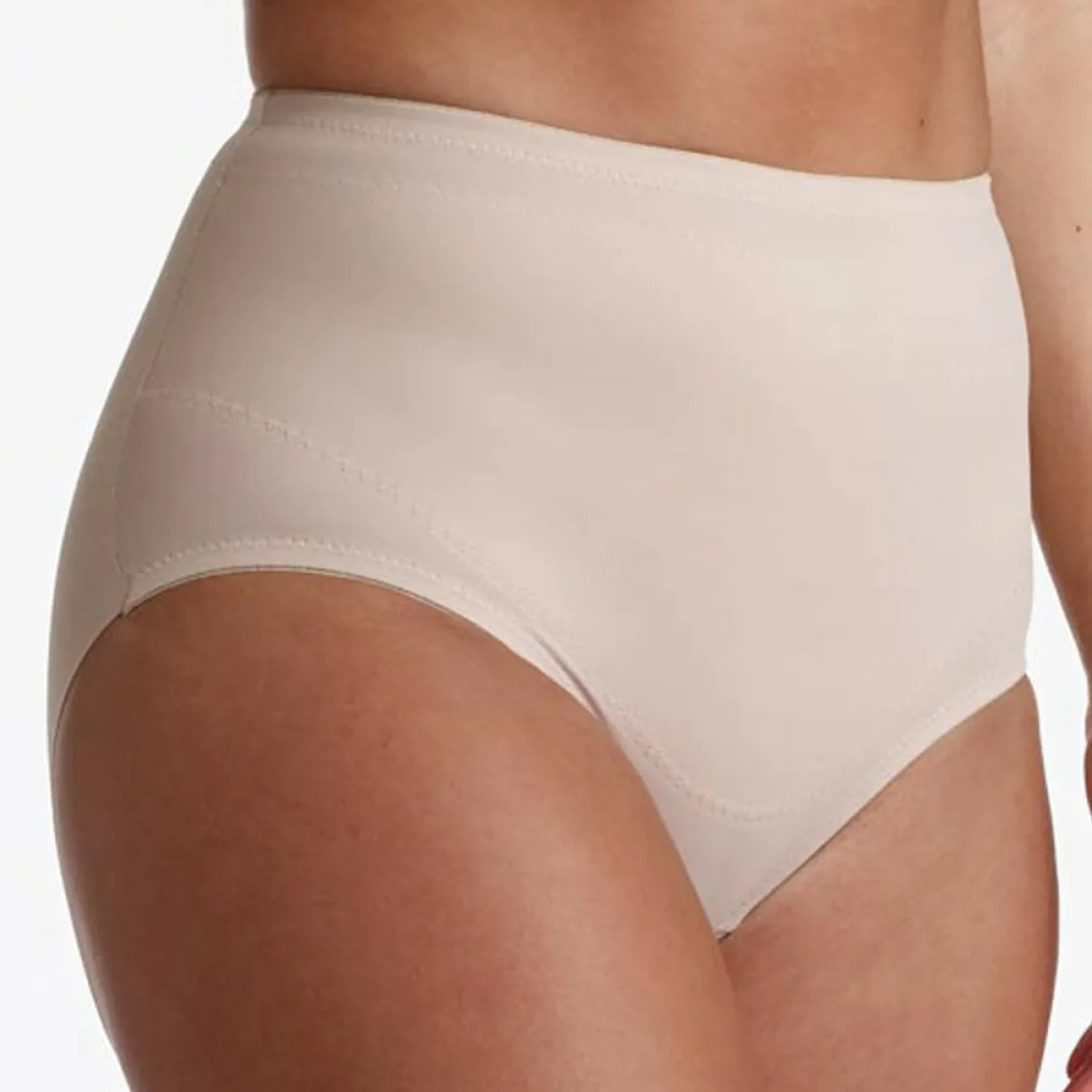 Culotte gainante beige en nylon | 3 Suisses