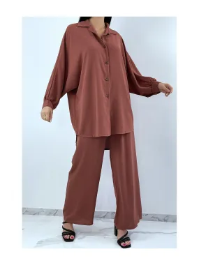 Ensemble chemise ample et long en cognac avec pantalon palazzo