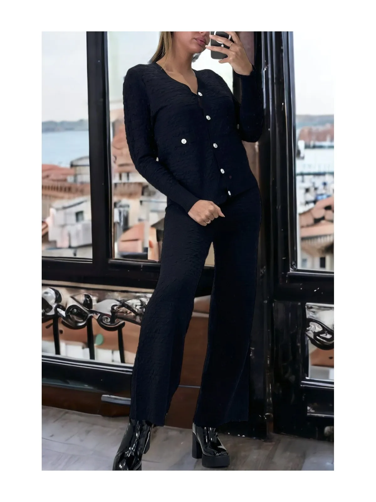 Ensemble noir gilet et pantalon palazzo en jaquard très extensible