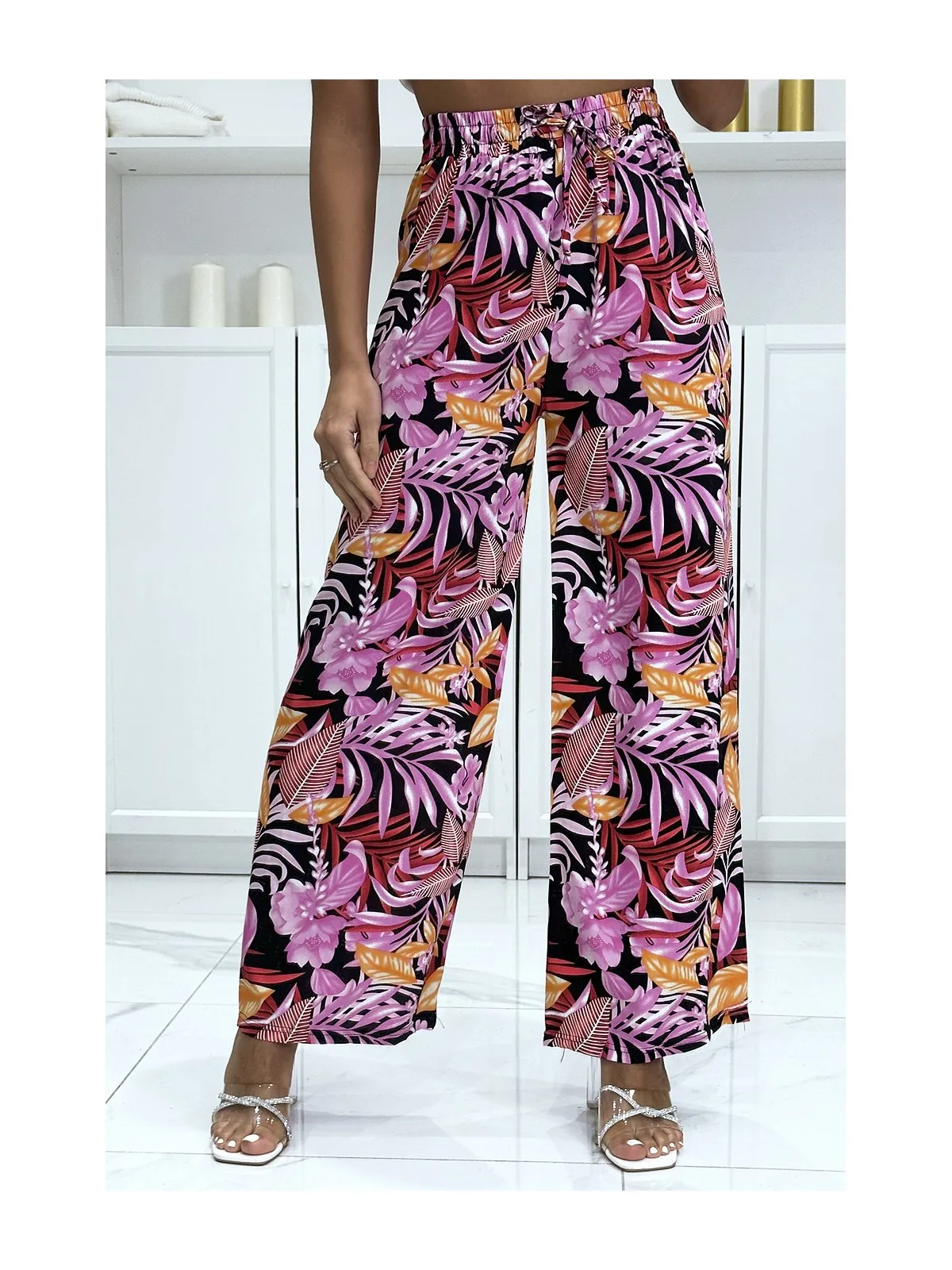 Pantalon palazzo avec sublime motif feuilles rose noir