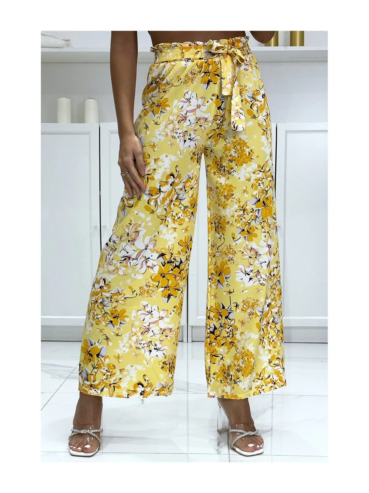 Pantalon palazzo fleuris jaune motif fleure