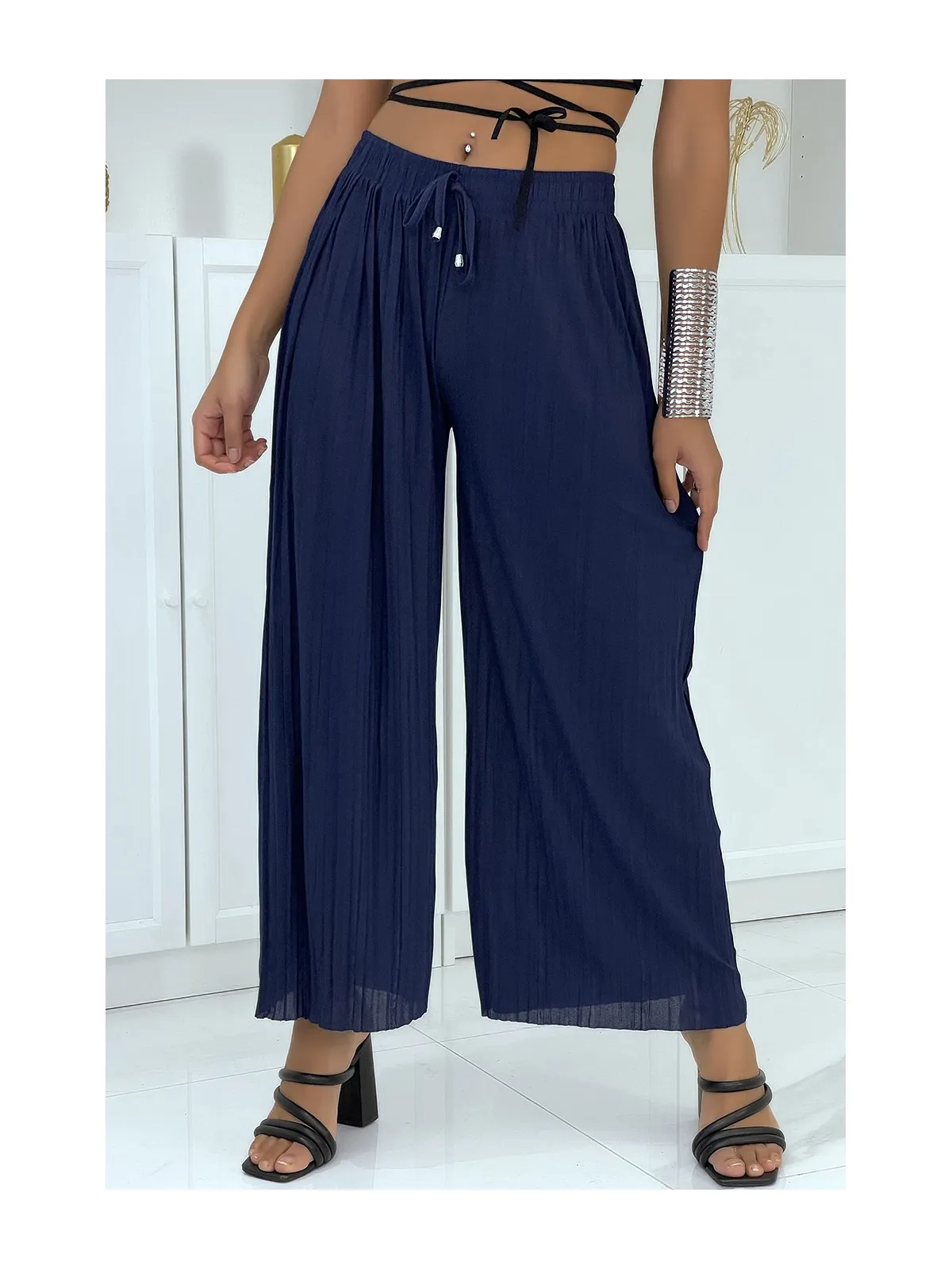 Pantalon palazzo plissé marine très tendance