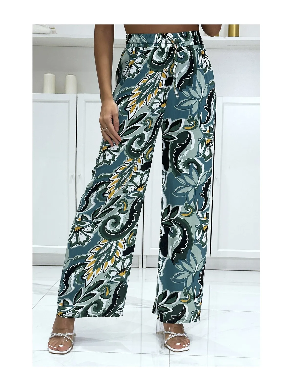 Pantalon palazzo vert en coton avec joli motif