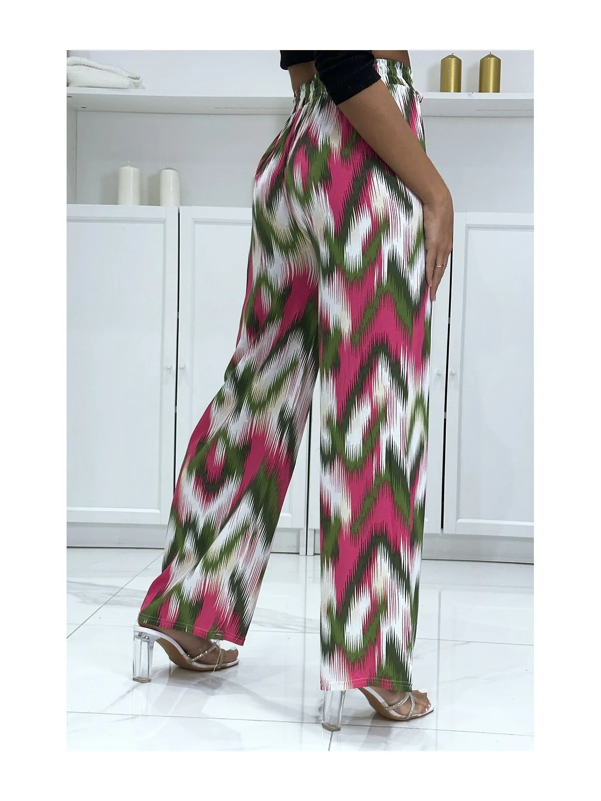 Pantalon palazzo vert et fuchsia avec jolie motif coloré