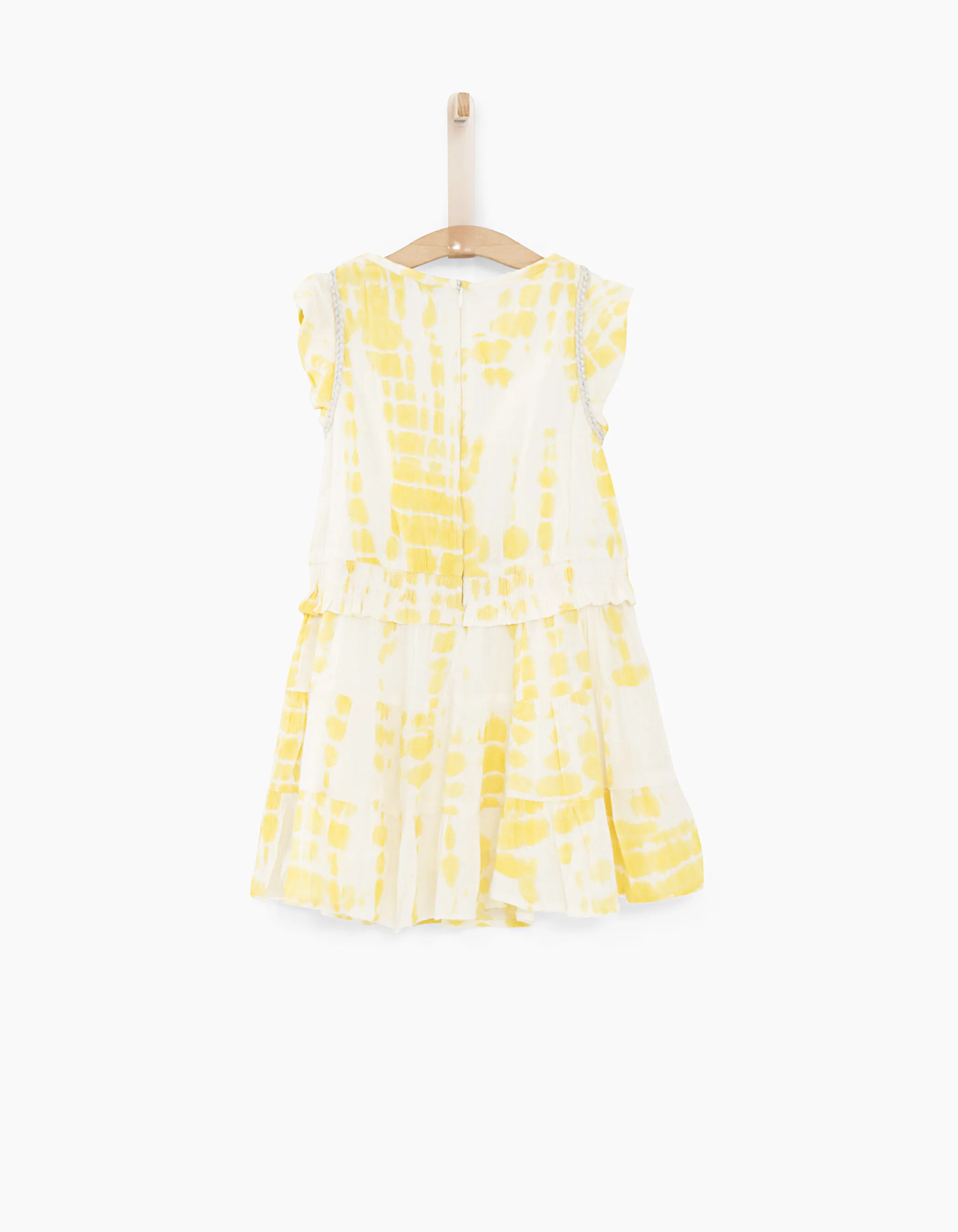 Robe jaune moyen tie and dye et tresses fille