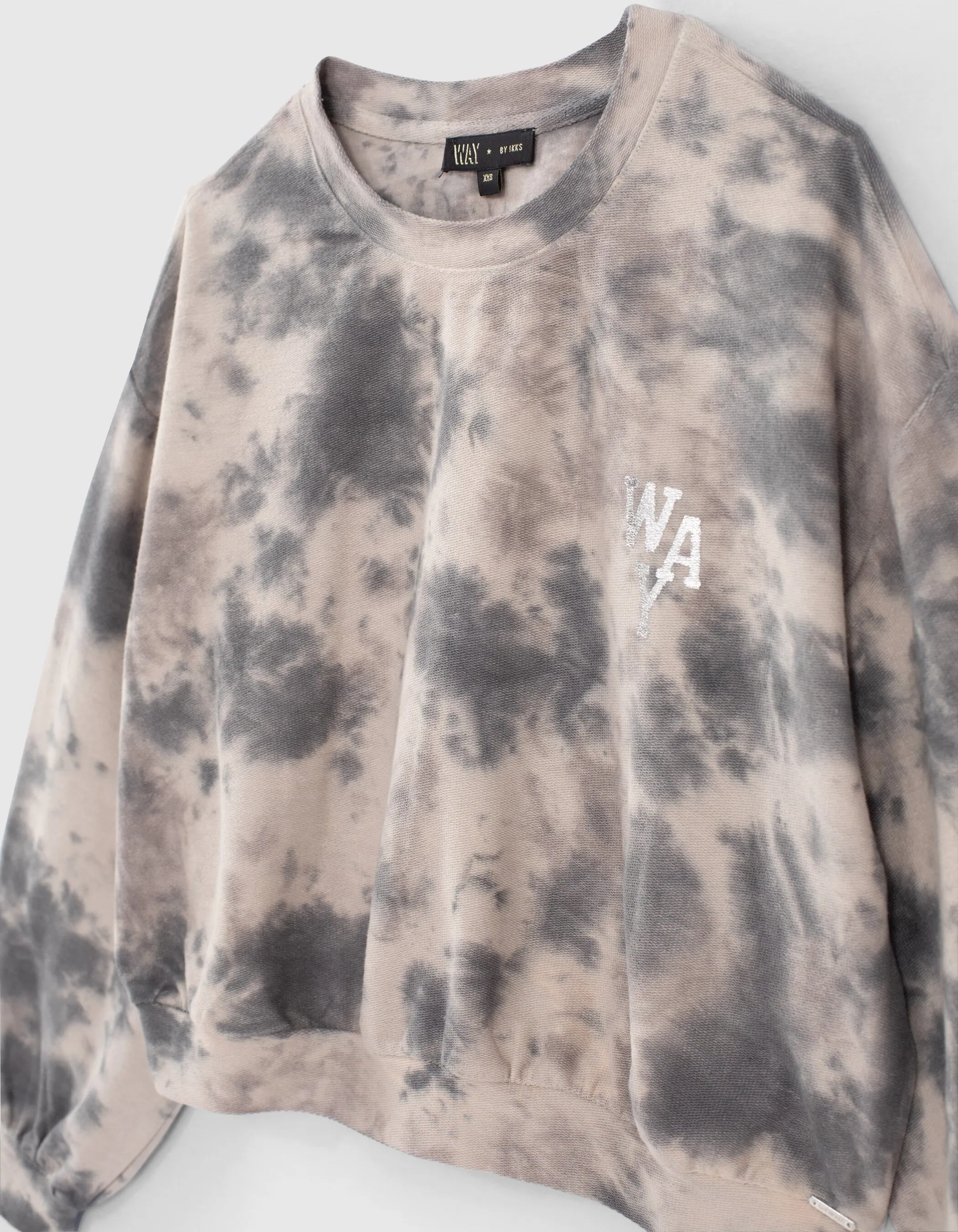 Sweat cropped blanc et noir tie and dye fille